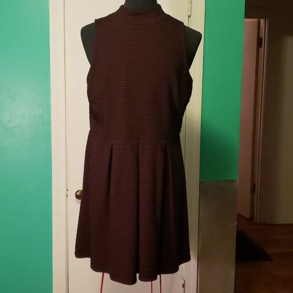 Sleeveless dress